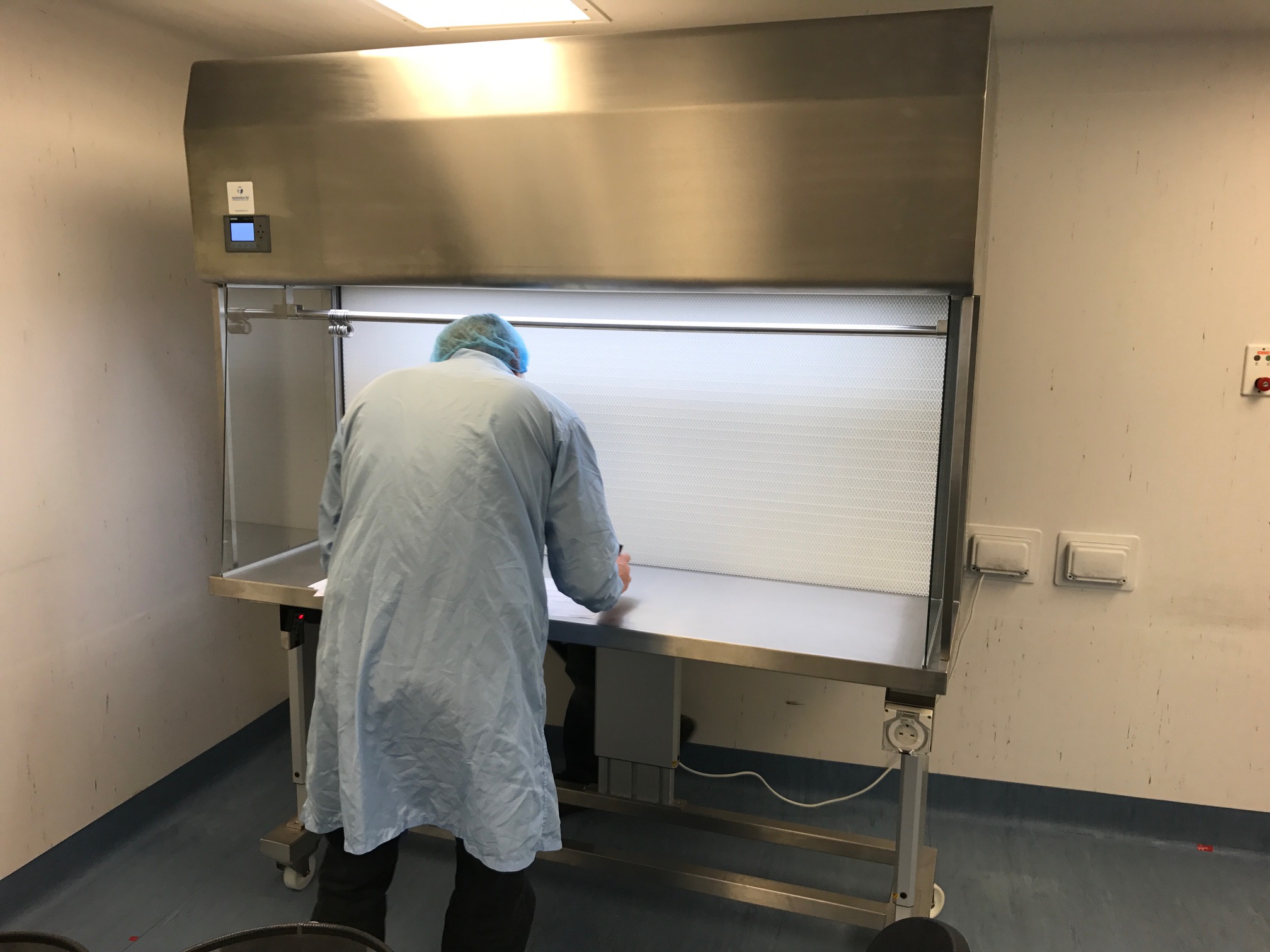 Stainless Steel Pharmaceutical Horizontal Laminar Flow Cabinet Hlaf Technickon Ltd